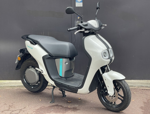 YAMAHA NEO