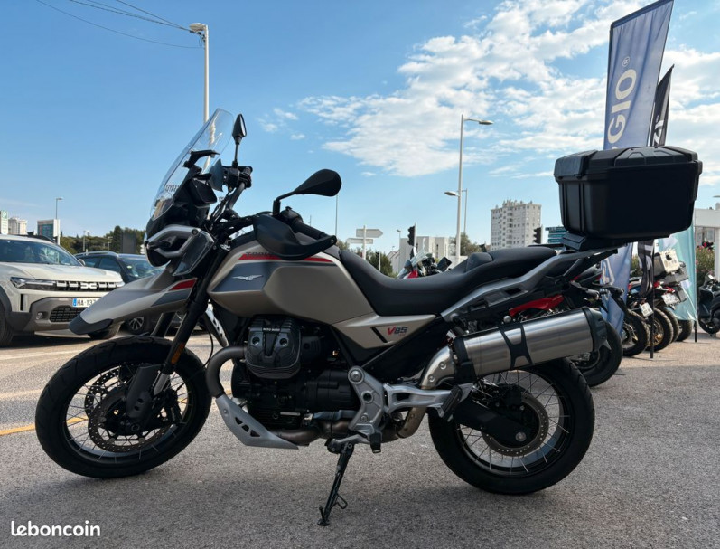 MOTO GUZZI V85 TT TRAVEL PACK 850