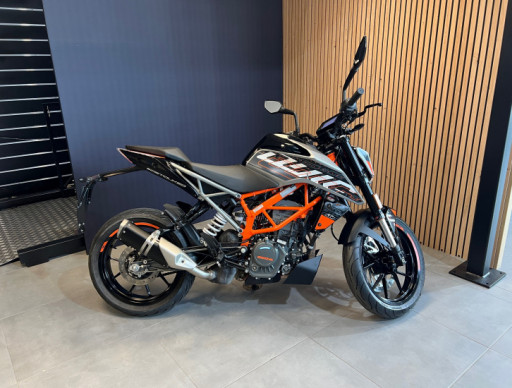 KTM DUKE 125