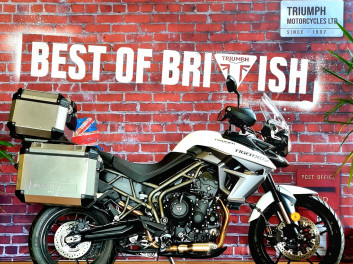 TRIUMPH TIGER 800 XRX
