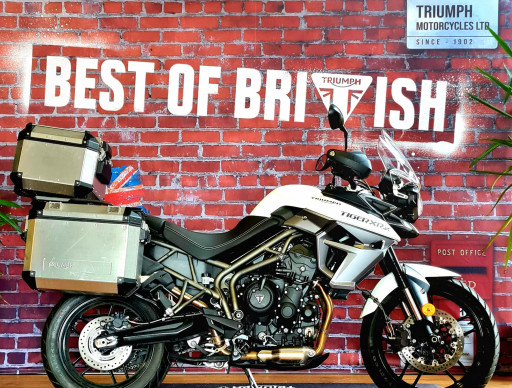 TRIUMPH TIGER 800 XRX