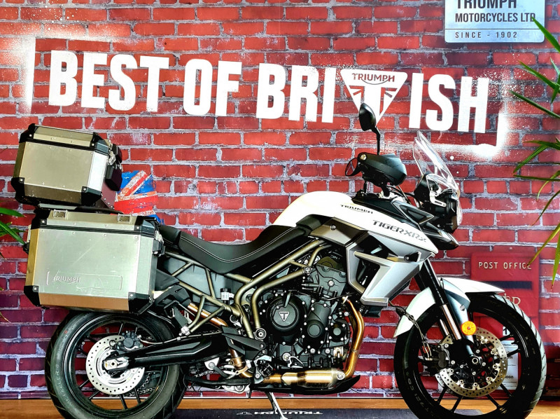 TRIUMPH TIGER 800 XRX