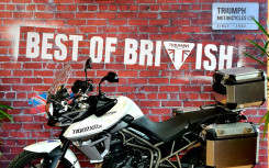TRIUMPH TIGER 800 XRX