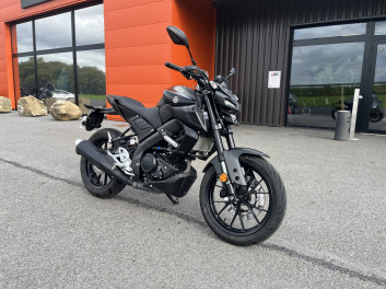 YAMAHA MT-125