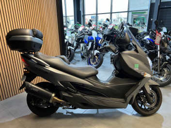 SUZUKI Burgman 400