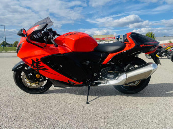 SUZUKI GSX-R 1300 HAYABUSA 25eme anniversaire