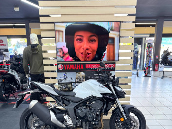HONDA 1000 HORNET 1ERE MAIN GARANTIE CONSTRUCTEUR 05/2030