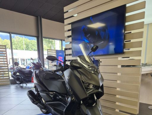 YAMAHA XMAX 300 Tech Max