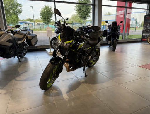 KAWASAKI Z650