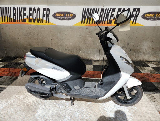 PEUGEOT KISBEE 50 2022 ACCIDENTE RSV PRO EXPORT  (60779)