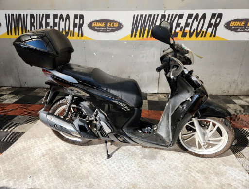 HONDA SH 125 AD ACCIDENTE pour GARAGE ou EXPORT (REF 62715)