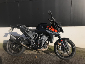 KTM 990 DUKE
