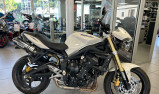 TRIUMPH STREET TRIPLE 675