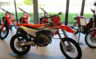 KTM 450 SX-F 2024 1h à partir de 165e/mois*