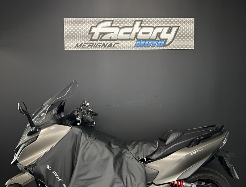 KYMCO AK 550