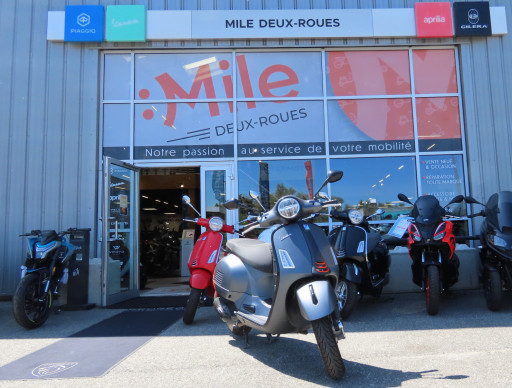VESPA GTS 125 SUPERSPORT - Garantie 04/2026
