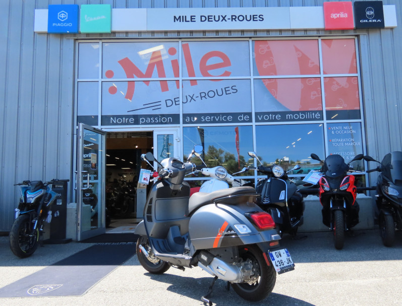 VESPA GTS 125 SUPERSPORT - Garantie 04/2026