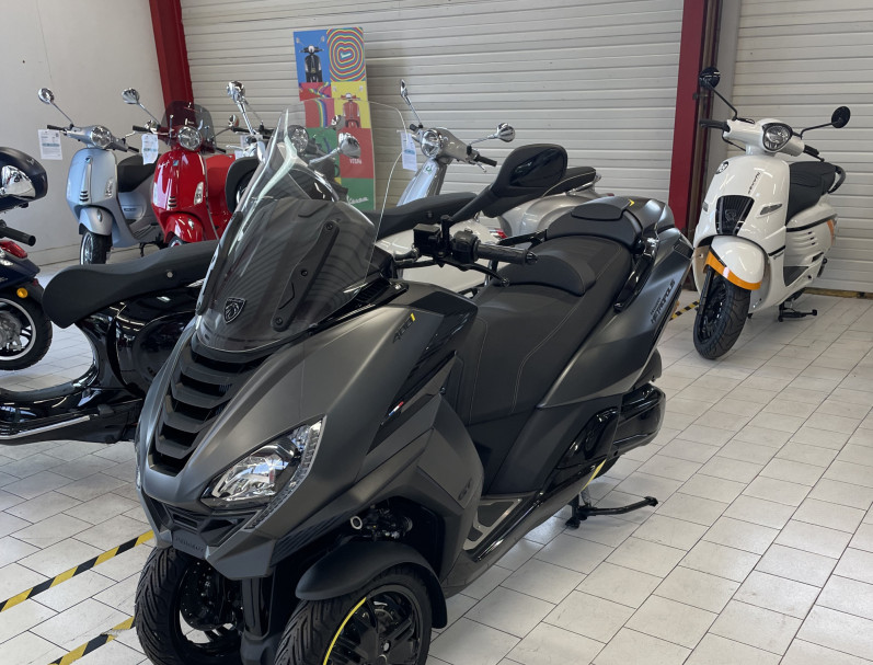 PEUGEOT METROPOLIS 400 GT