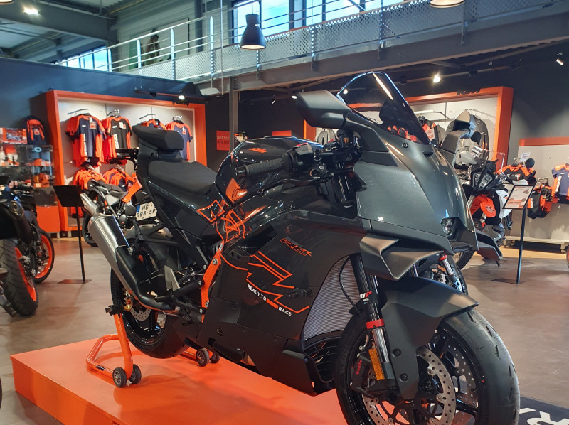 KTM 990 RC R  2026  PRECOMMANDE DISPONIBLE
