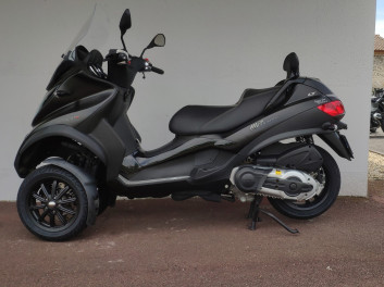 PIAGGIO MP3 500