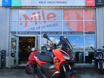 APRILIA SR GT 125 SPORT