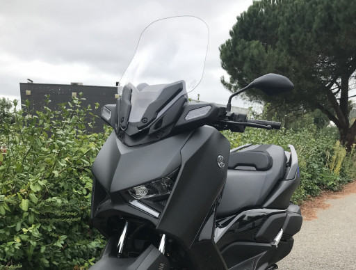 YAMAHA XMAX 300