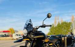 ROYAL ENFIELD HIMALAYAN 452 TUBLESS