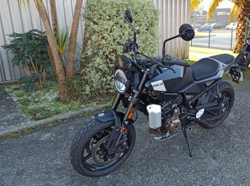 HUSQVARNA SVARTPILEN 801