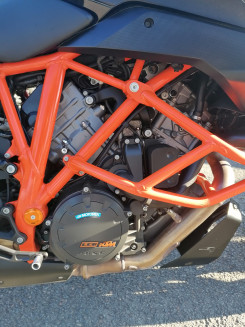 KTM 1290 SUPER DUKE GT pour 222.44€/mois chez DSN MOTOS 33