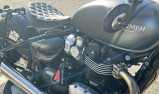 TRIUMPH BONNEVILLE BOBBER 1200