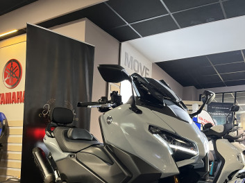 YAMAHA XP T-MAX 560 TECH MAX