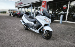 SUZUKI BURGMAN EXECUTIVE 650 ABS COLORIS BLANC