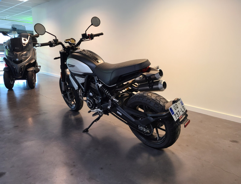 DUCATI SCRAMBLER 1100 DARK