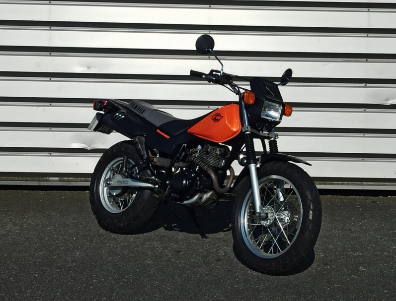 YAMAHA TW 125