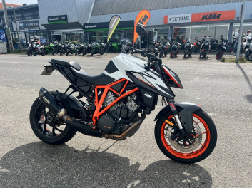 KTM 1290 SUPER DUKE R