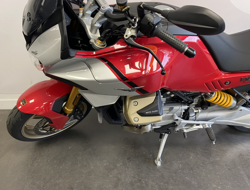 MOTO GUZZI V100  MANDELLO S 2025
