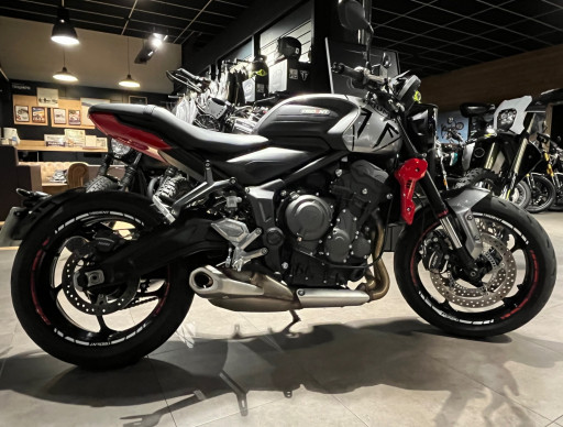 TRIUMPH TRIDENT 660 - ELIGIBLE A2 - 1ERE MAIN
