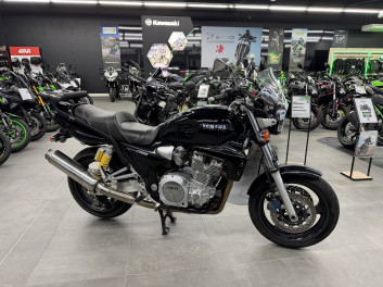 YAMAHA XJR 1300
