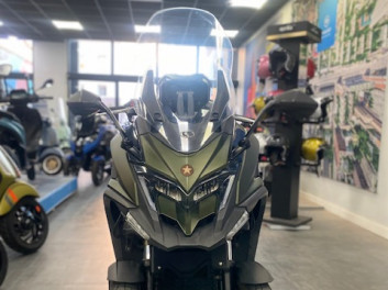 KYMCO CV3 550