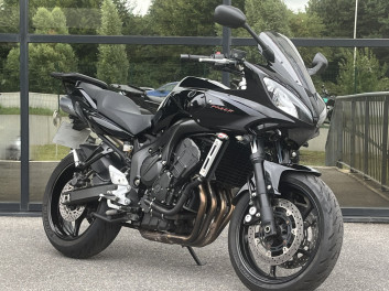 YAMAHA FZ6 (98CV)