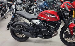 MOTO MORINI SEIEMMEZZO STR 650 A2 