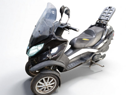 PIAGGIO MP3 500