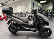PIAGGIO MP3 300 HPE ABS ASR / Garantie 