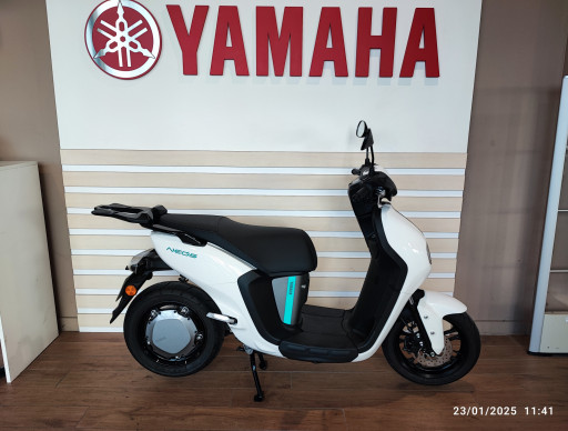 YAMAHA NEO