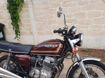 HONDA CB 750 four peinture neuve