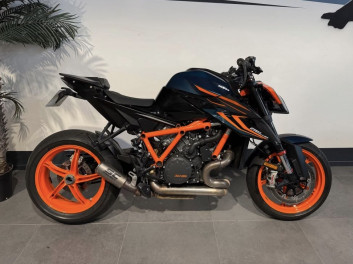KTM 1290 SUPER DUKE R