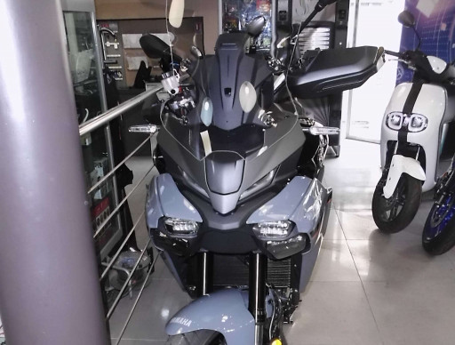 YAMAHA TRACER 9 Y-AMT