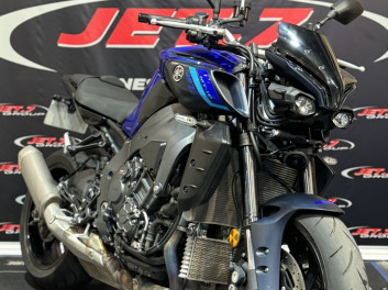 YAMAHA MT-10