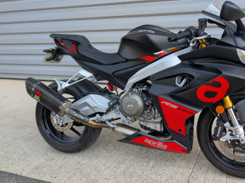 APRILIA RS660 version full super etat