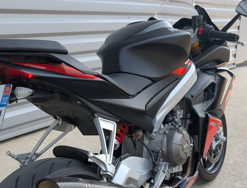 APRILIA RS660 version full super etat